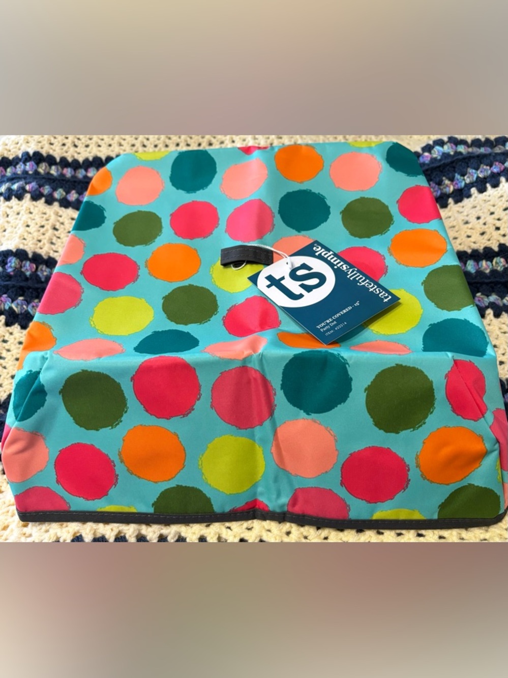 NWT Tastefully Simple TS you’re covered dish cover 15” party dot
